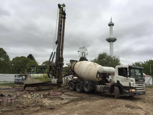 Gebrauchtes Piling Rig mit ISUZU AA-6HK1XQP Motormodell für langlebige Konstruktion und maximale Stapellange bis zu 30 Meter